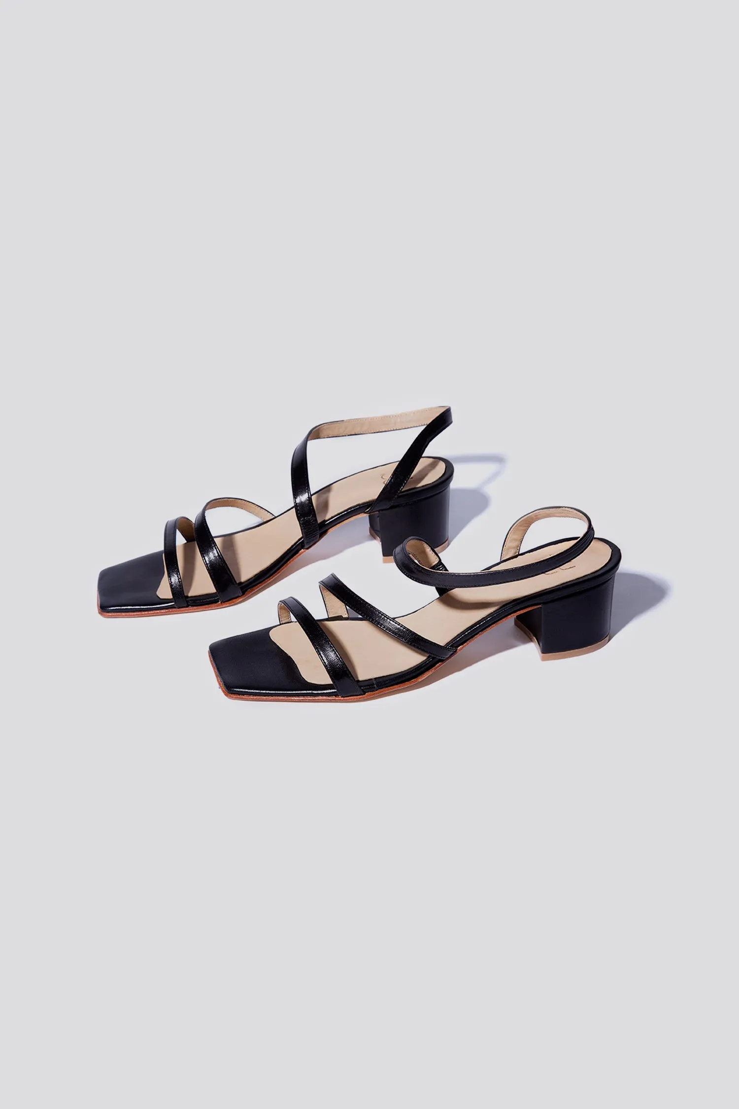 Delfina Sandal in Black