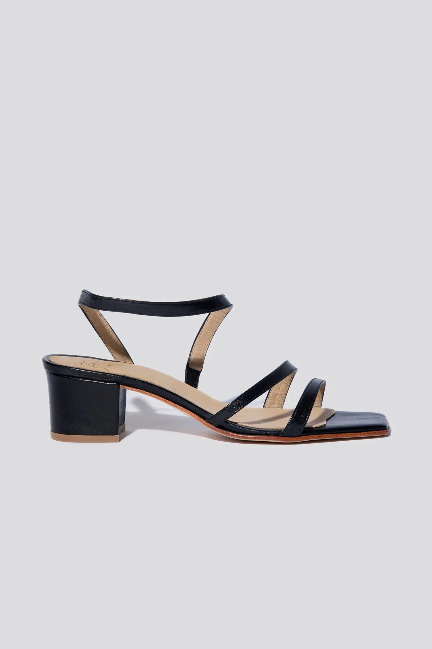 Delfina Sandal in Black