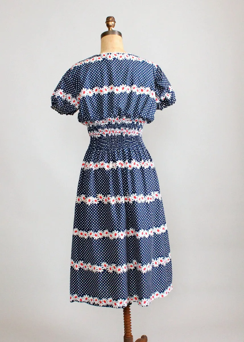 Vintage 1940s Daisies and Dots Day Dress