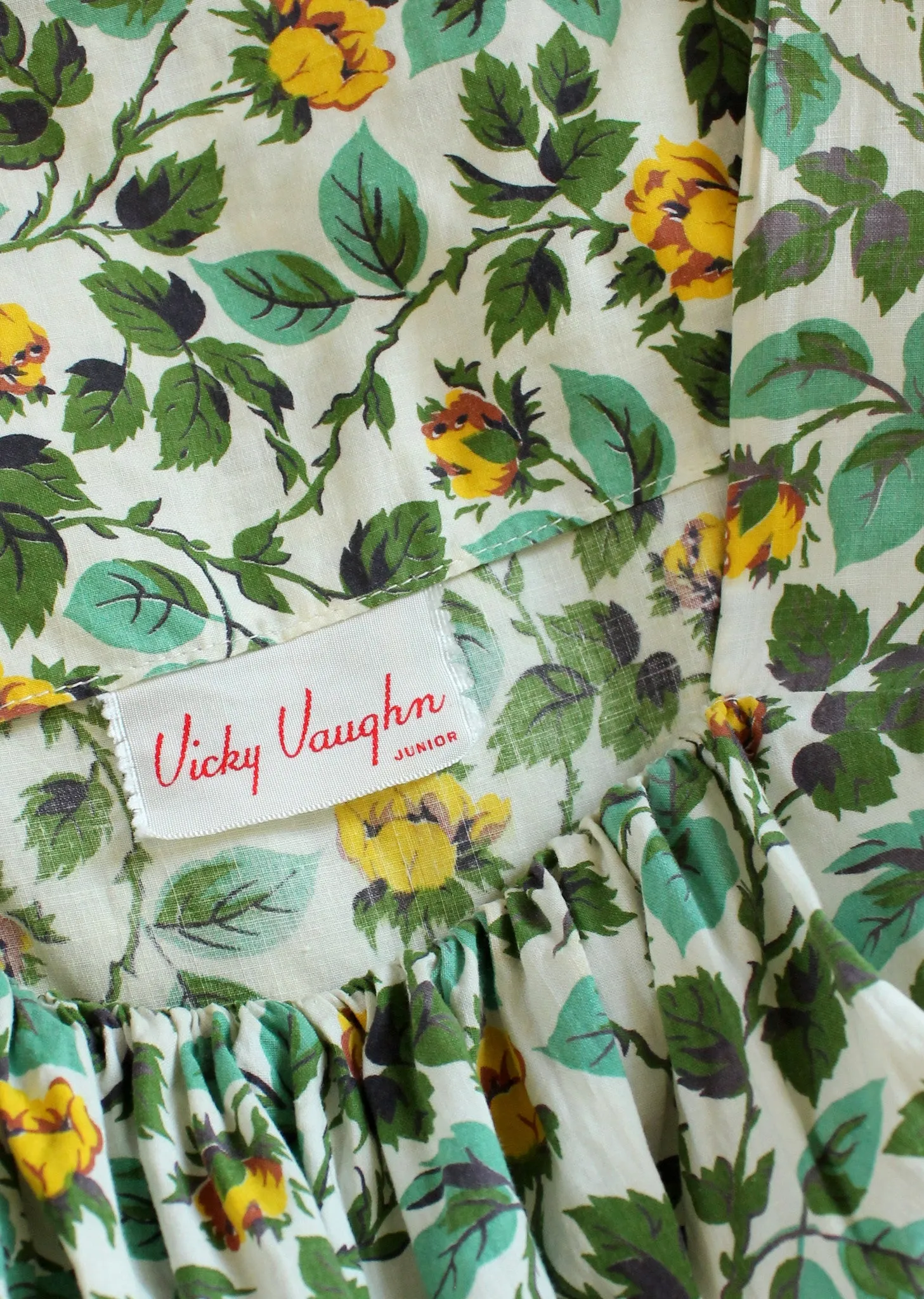 Vintage 1950s Vicky Vaughn Floral Cotton Summer Dress