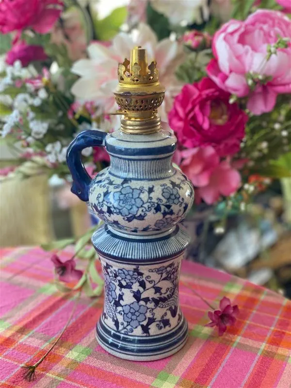 Vintage Blue & White Ceramic oil lamp