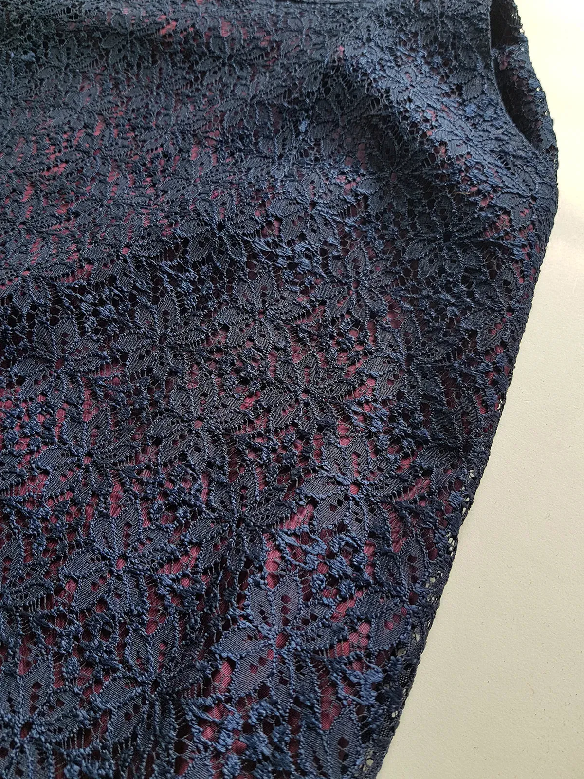 Vintage Italian Spectacular Lace Pencil Skirt with Contrast Peekaboo Coloured Layers underneath